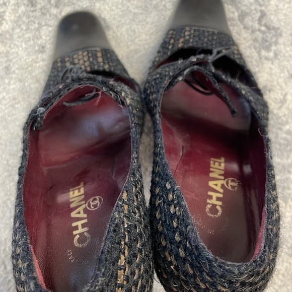 Vintage Chanel Tweed Squared Pointed Toe Lace Up Oxford Heels Sz 39.5 - Picture 9 of 15